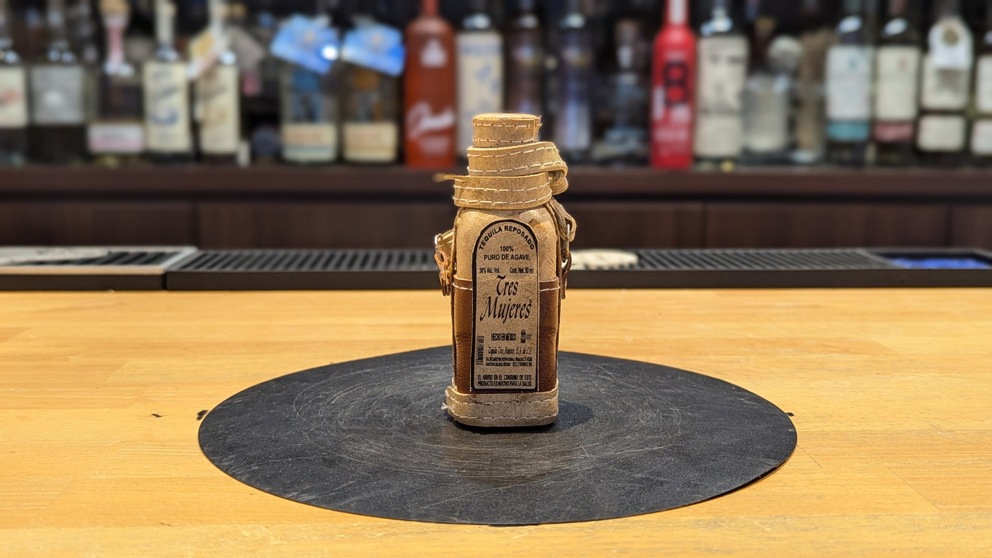 【ミニ】トレス ムヘレス レポサド 革ボトル 50ml