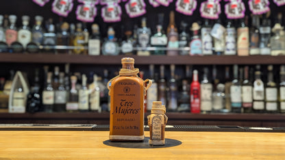 【ミニ】トレス ムヘレス レポサド 革ボトル 50ml