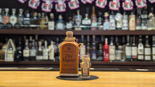 【ミニ】トレス ムヘレス レポサド 革ボトル 50ml