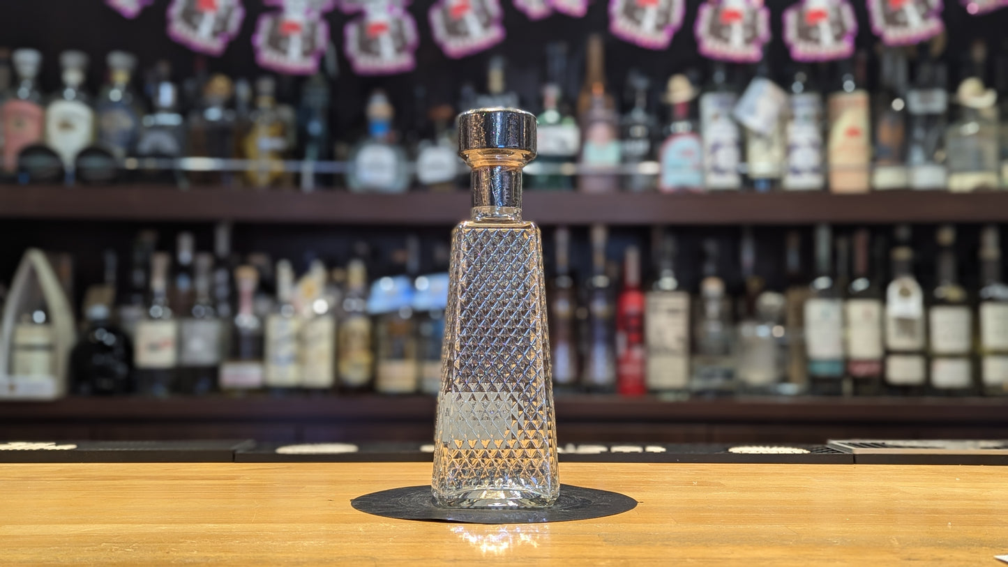 クエルボ1800 アネホ クリスタリーノ【並行品】