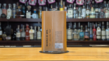 カサ マエストリ カナディアンウイスキー フラスクボトル　1750ml