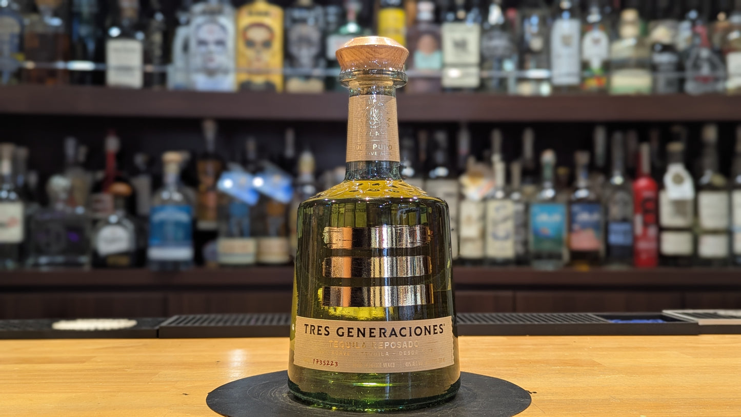 サウザ トレス ジェネレーション レポサド　750ml【正規品】
