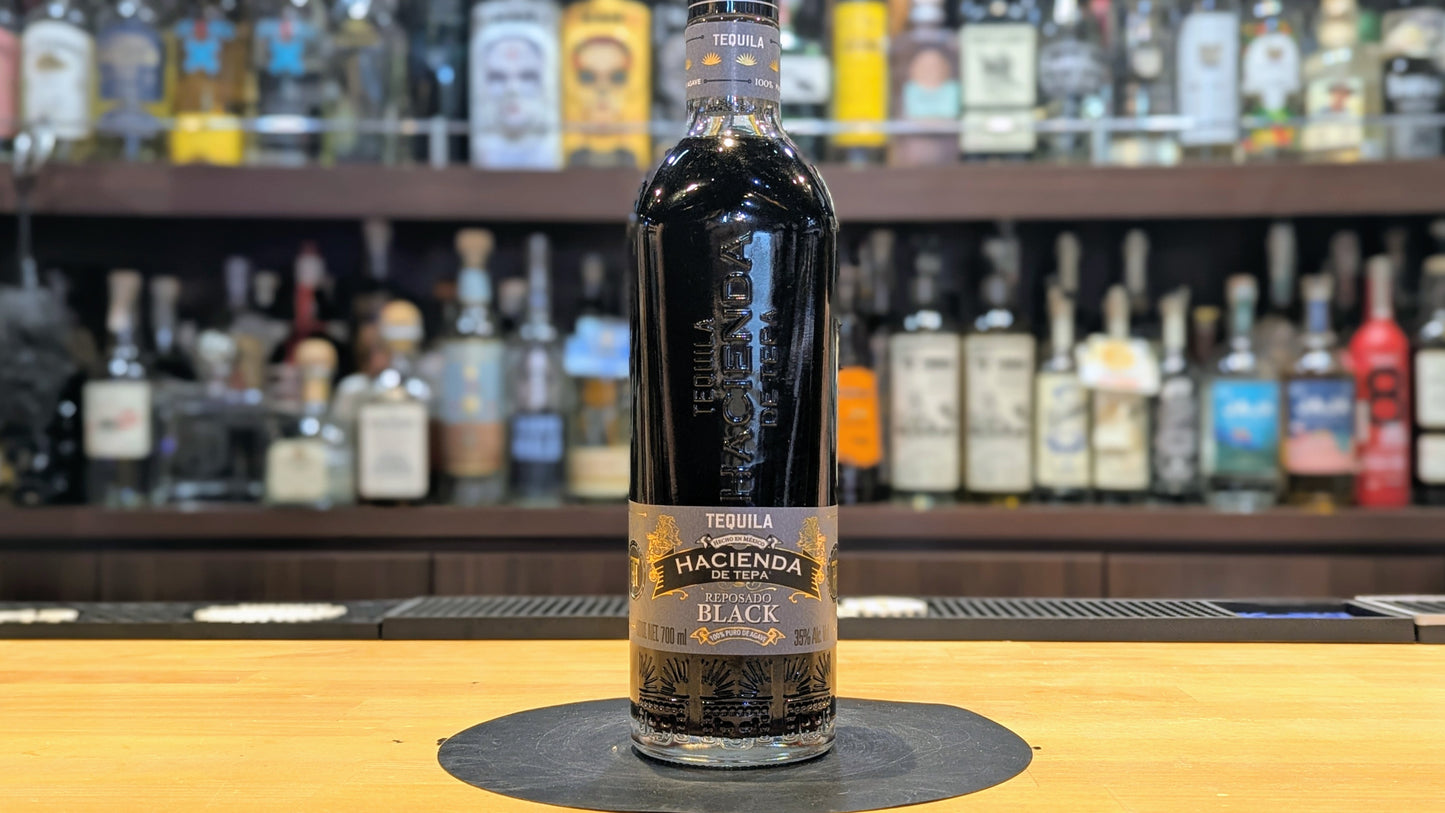 アシエンダ デ テパ ブラックテキーラ　レポサド　700ml