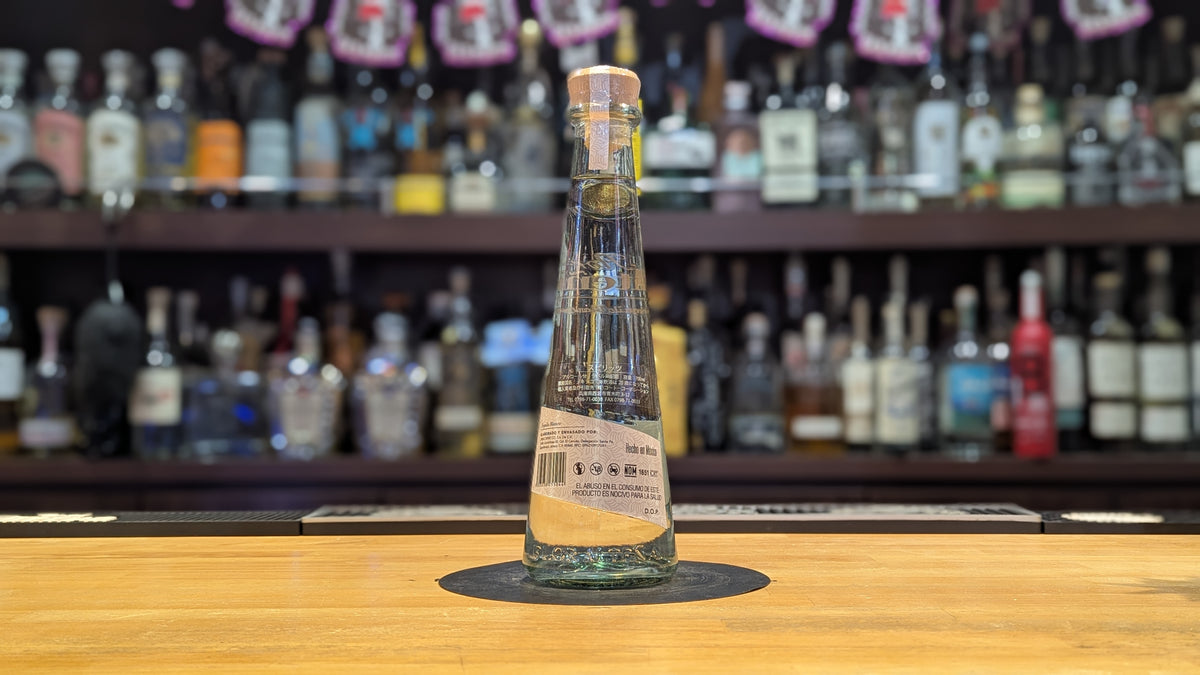 フロール アルテーニャ　ブランコ　700ml